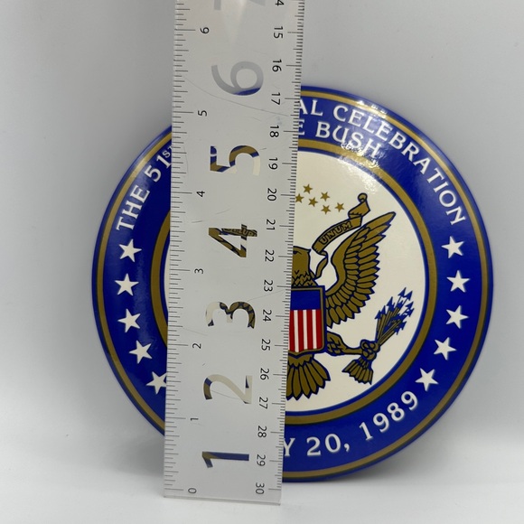 Vintage 1989 The 51st Inaugural Celebration George Bush 6 inch pinback button - Picture 2 of 3